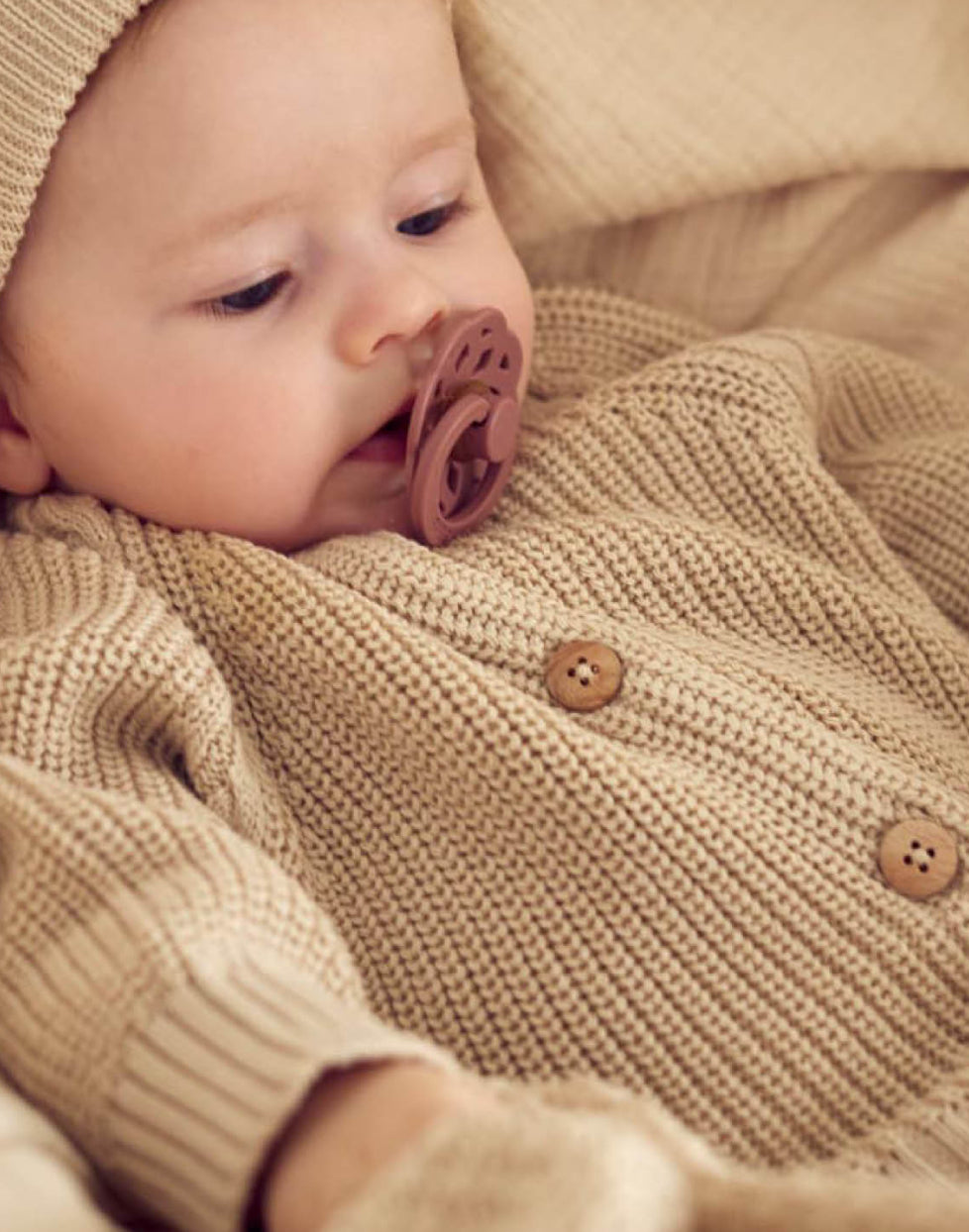 Cardigan tricotat din bumbac organic